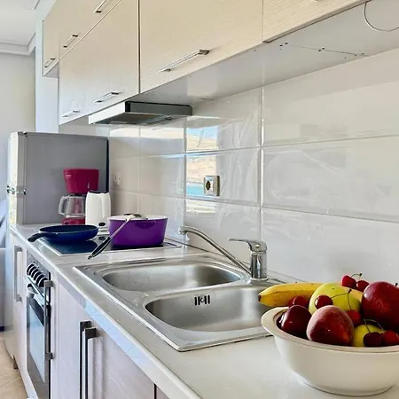 Sail Ocean View Apartment *