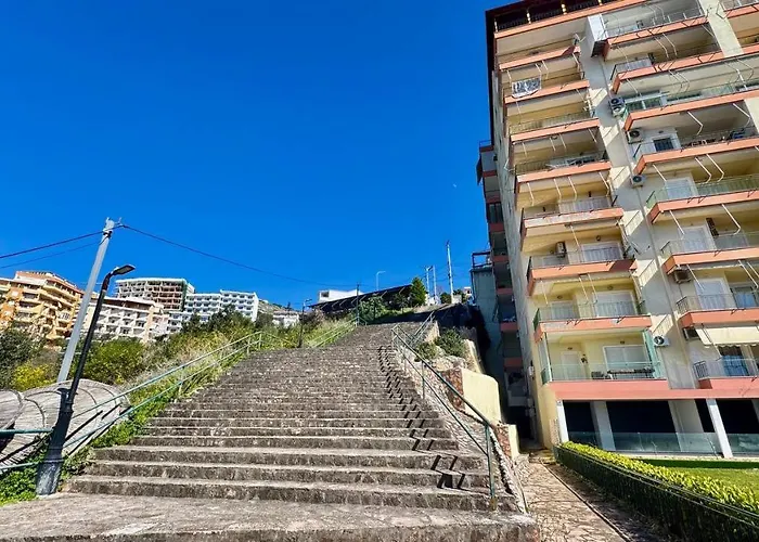 Sail Ocean View Apartamento *